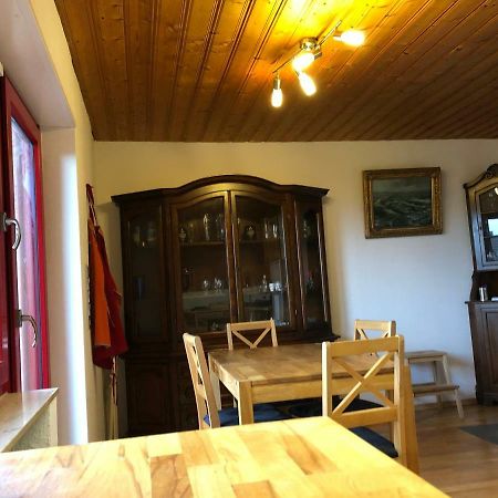 Natuerlicher Holzkomfort Im Hessischen Kegelspiel Hünfeld Buitenkant foto