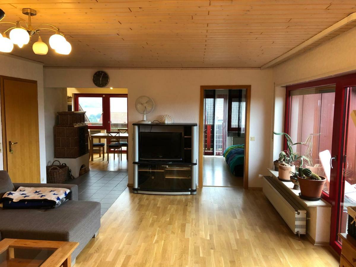 Natuerlicher Holzkomfort Im Hessischen Kegelspiel Hünfeld Buitenkant foto